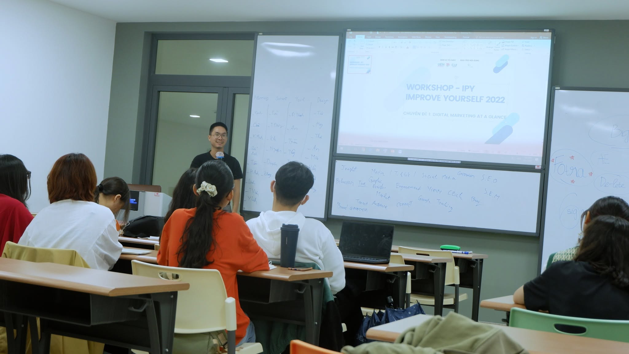 Aiden Hoang Nguyen Workshop Digital Marketing Career UEH